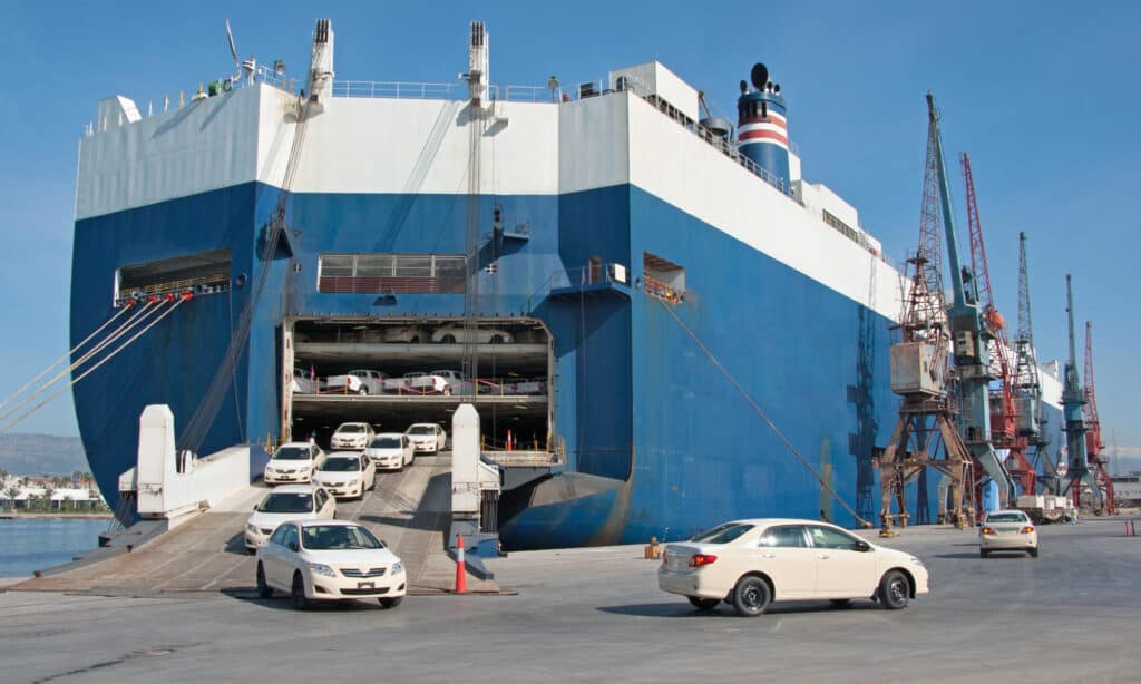 Shipping Cars RO-RO - Roll On/Roll Off Shipping cars and vehicles to Chile