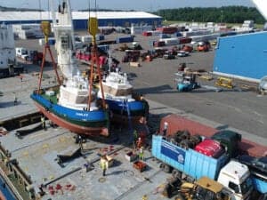 LOLO Shipping - Boat & Trucks to Peru