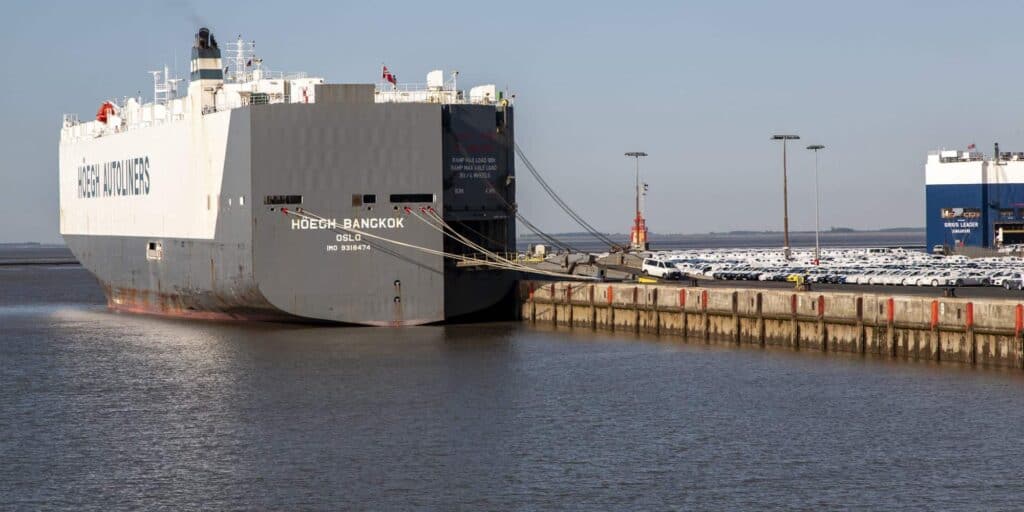 RORO-Shipping-to-Peru Shipping cars to Peru by RORO