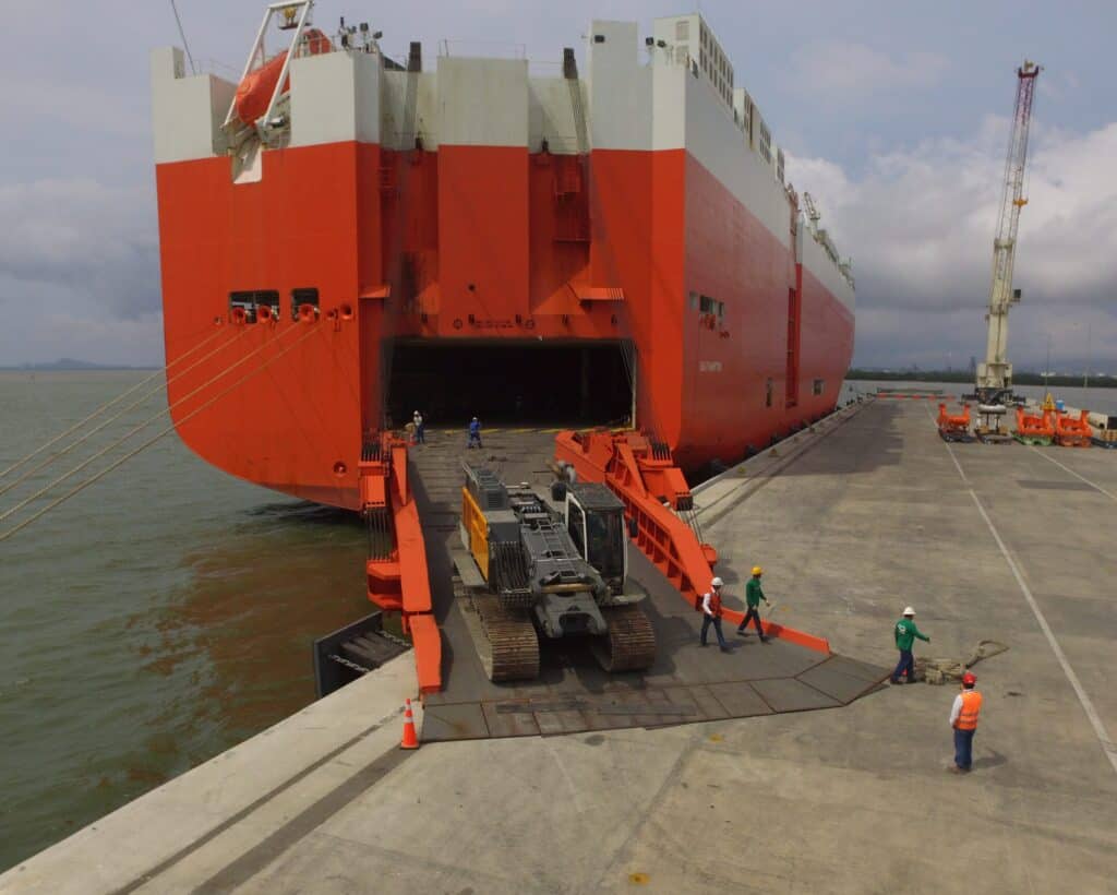 Shipping-industrial-vehicles-to-Colombia-Port-of-Puerto-Bahia-Cartagena RORO is the best way to ship a vehicle to colombia