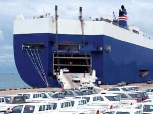 shipping cars to oman by RORO