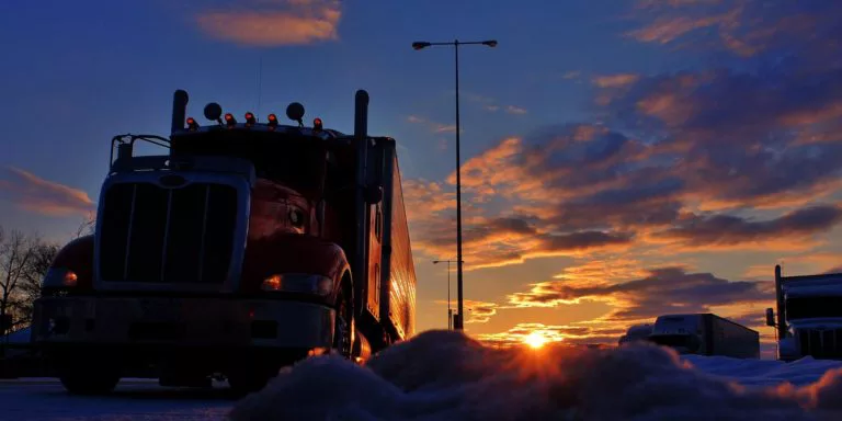 Shipping Freight From Canada to Mexico: Routes, Transit Times & Documentation